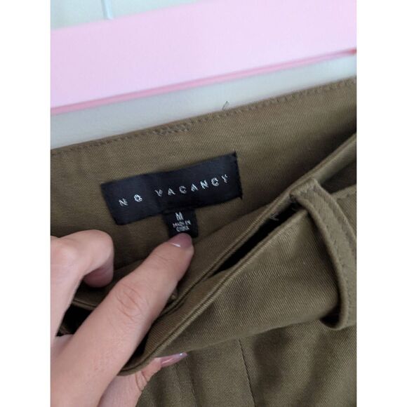 No Vacancy Army Green Belted Pleated Skirt - Picture 3 of 4